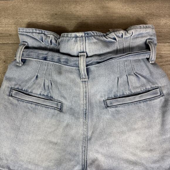 American Eagle Button Front Pleated Belted Denim Mom Jean Shorts Light Wash 00 - Picture 7 of 7
